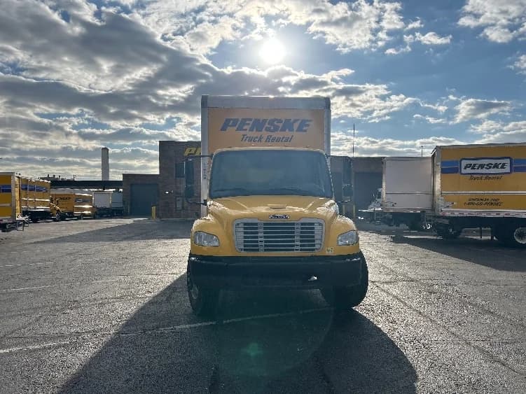 2020 Freightliner M2 106 in Chesapeake, VA — photo 2