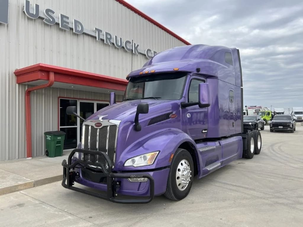 2022 Peterbilt 579 in Springfield, MO