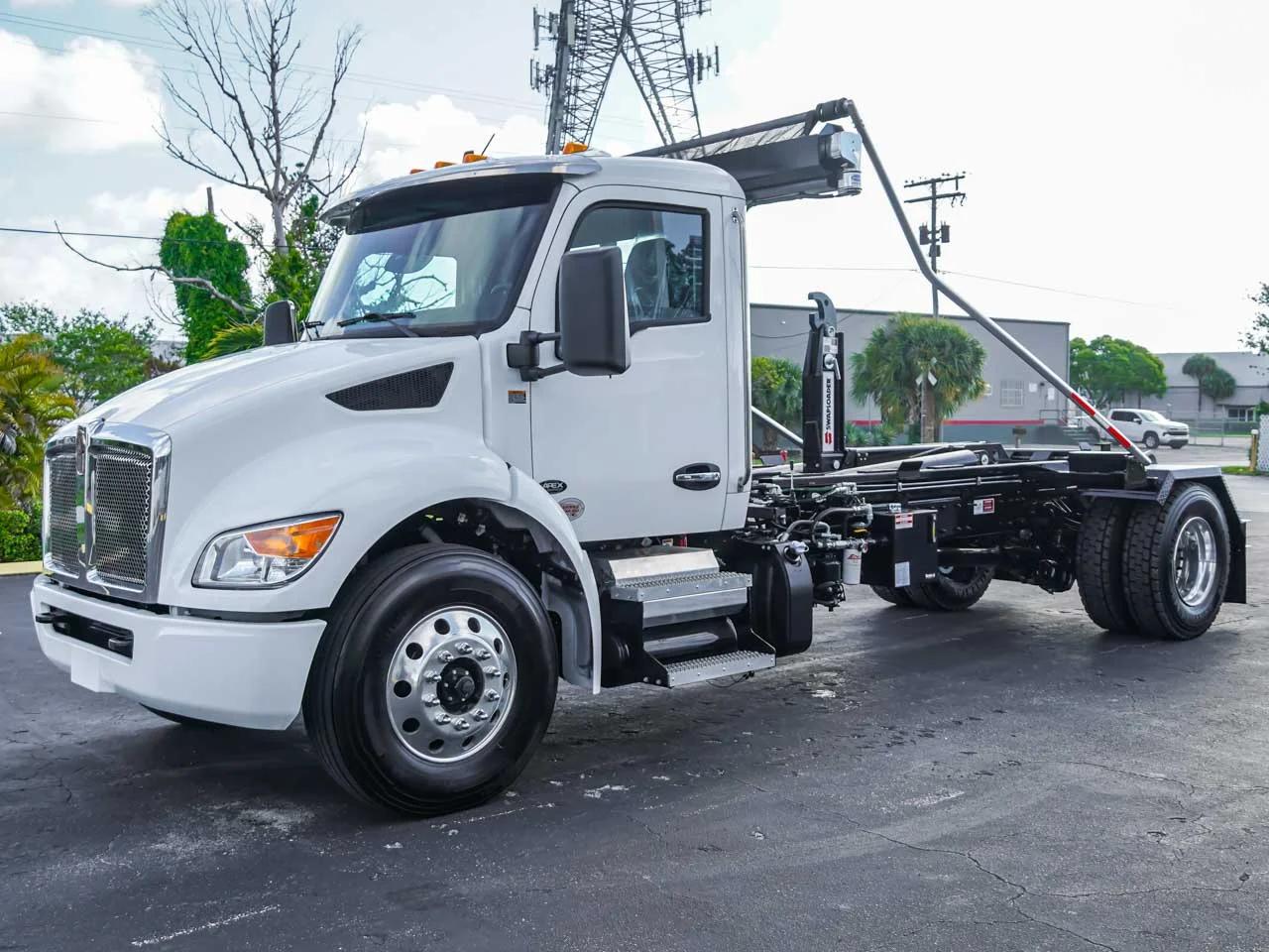 2026 Kenworth T380 — photo 2