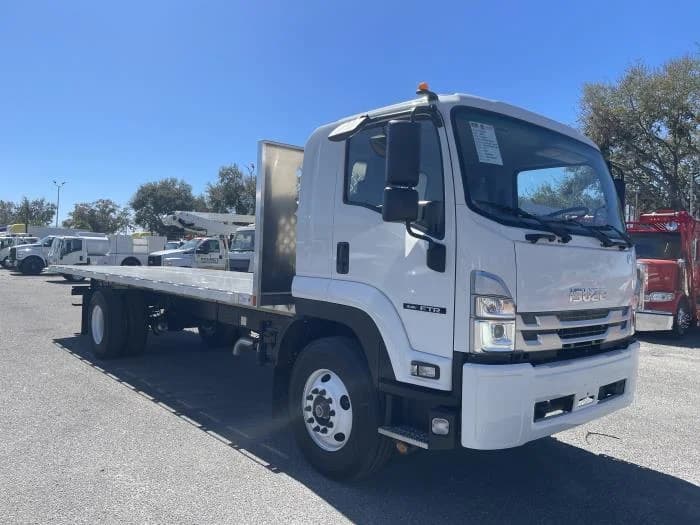 2025 Isuzu FTR in Orlando, FL — photo 5