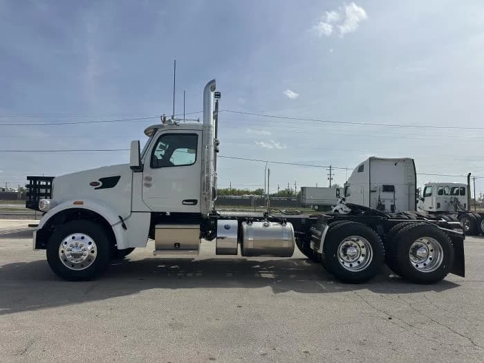 2027 Peterbilt 567 in Abilene, TX — photo 6