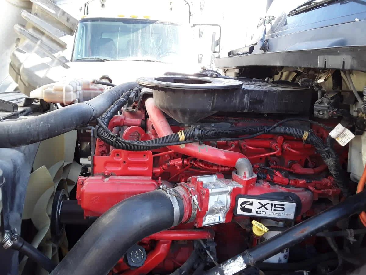 2020 International LT in Bolingbrook, IL — photo 9