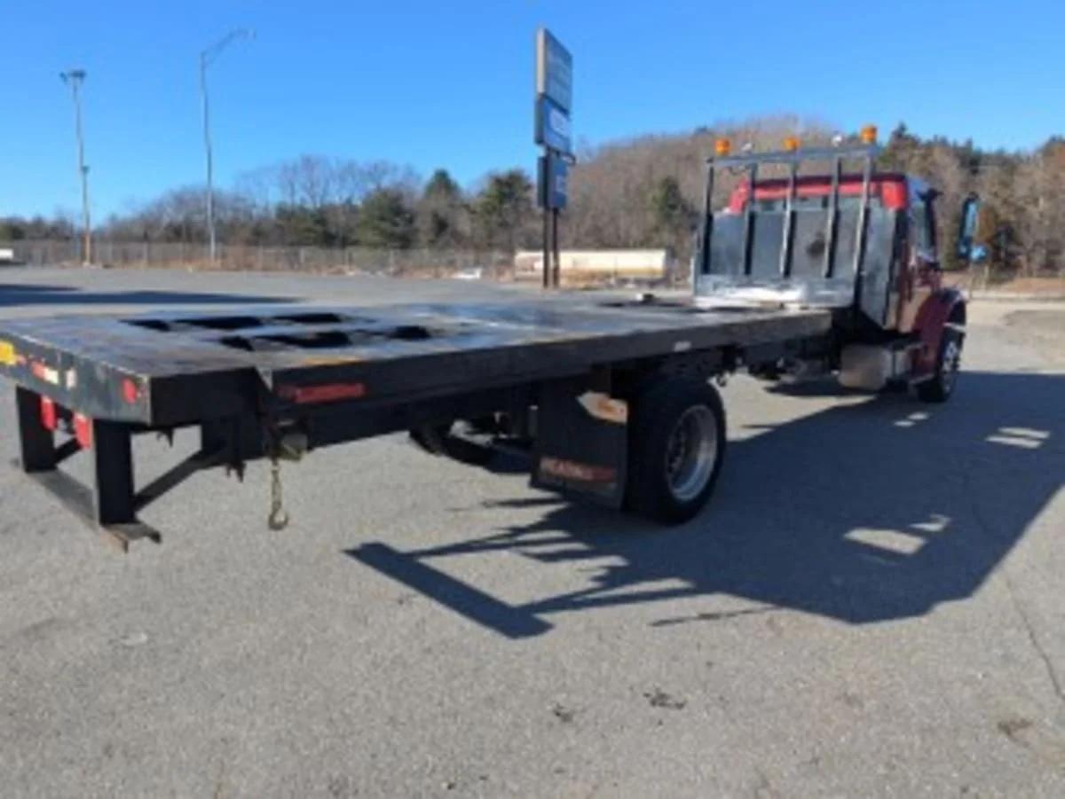 2019 Freightliner M2 106 in Salisbury, MA — photo 4