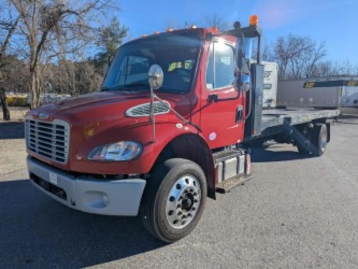2019 Freightliner M2 106