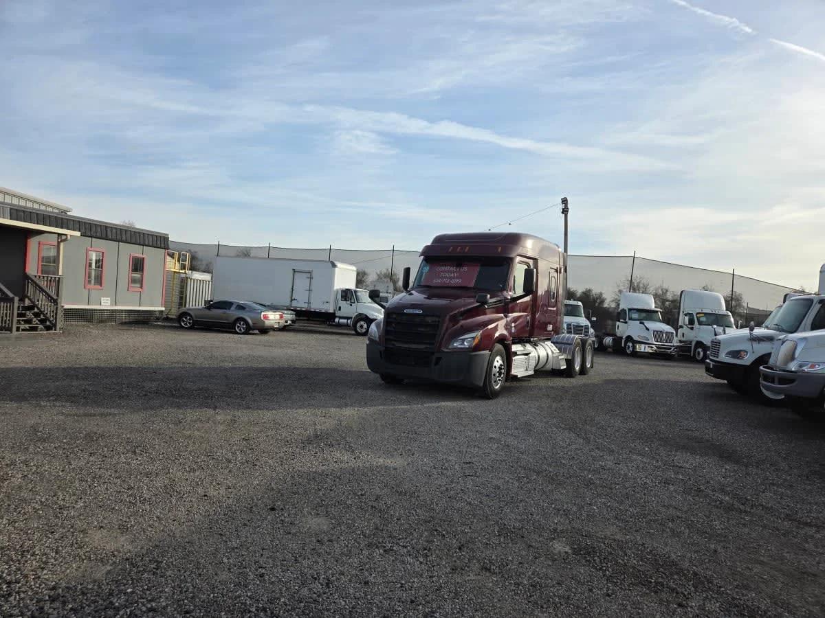 2020 Freightliner Cascadia