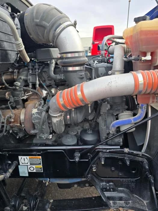 2021 Peterbilt 579 in Phoenix, AZ — photo 9