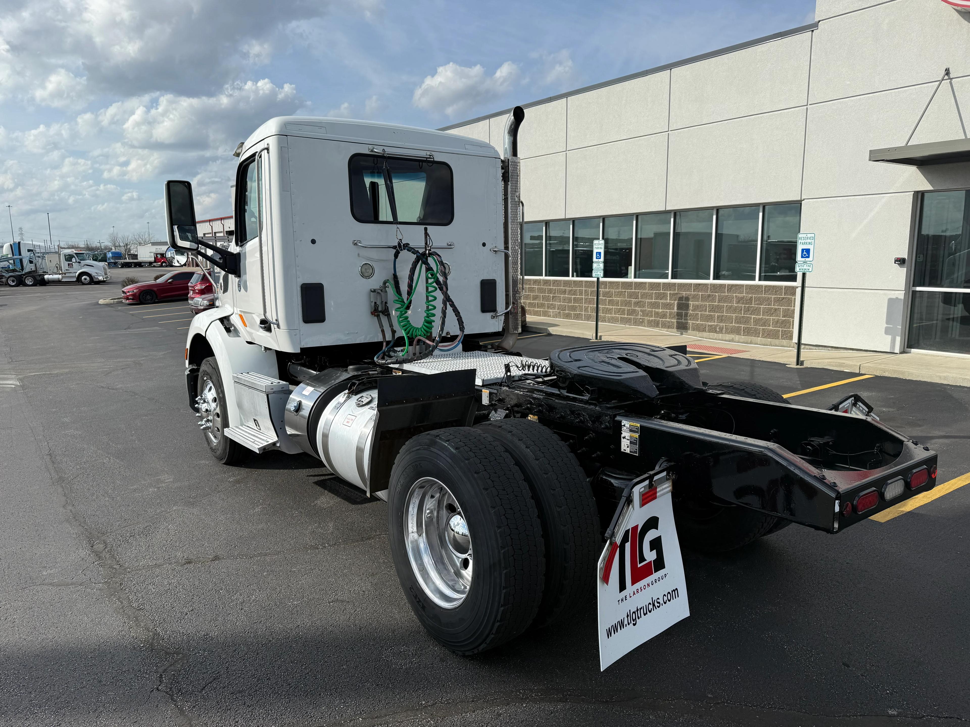 2019 Peterbilt 579 in Dayton, OH — photo 3