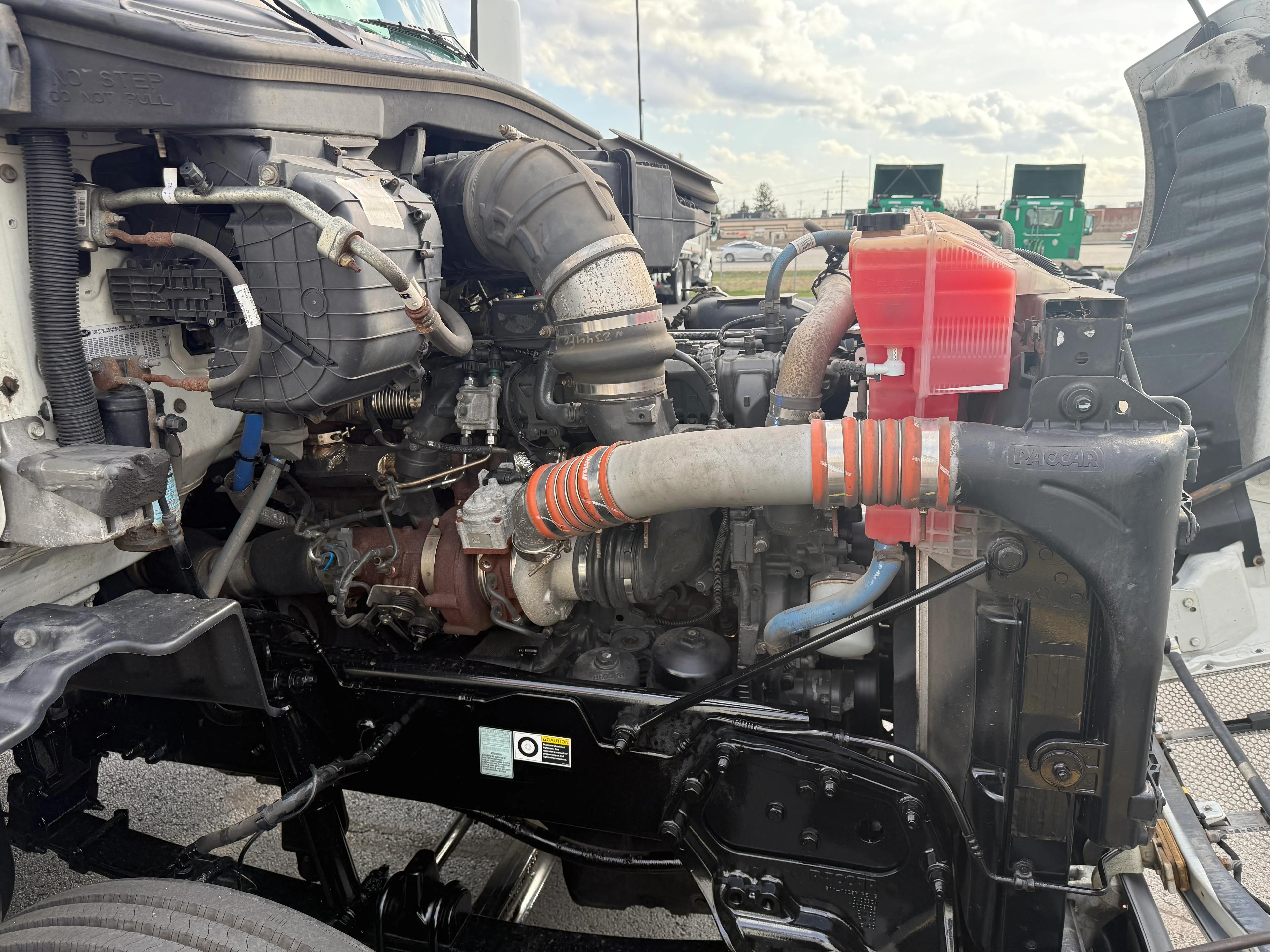 2019 Peterbilt 579 in Dayton, OH — photo 10