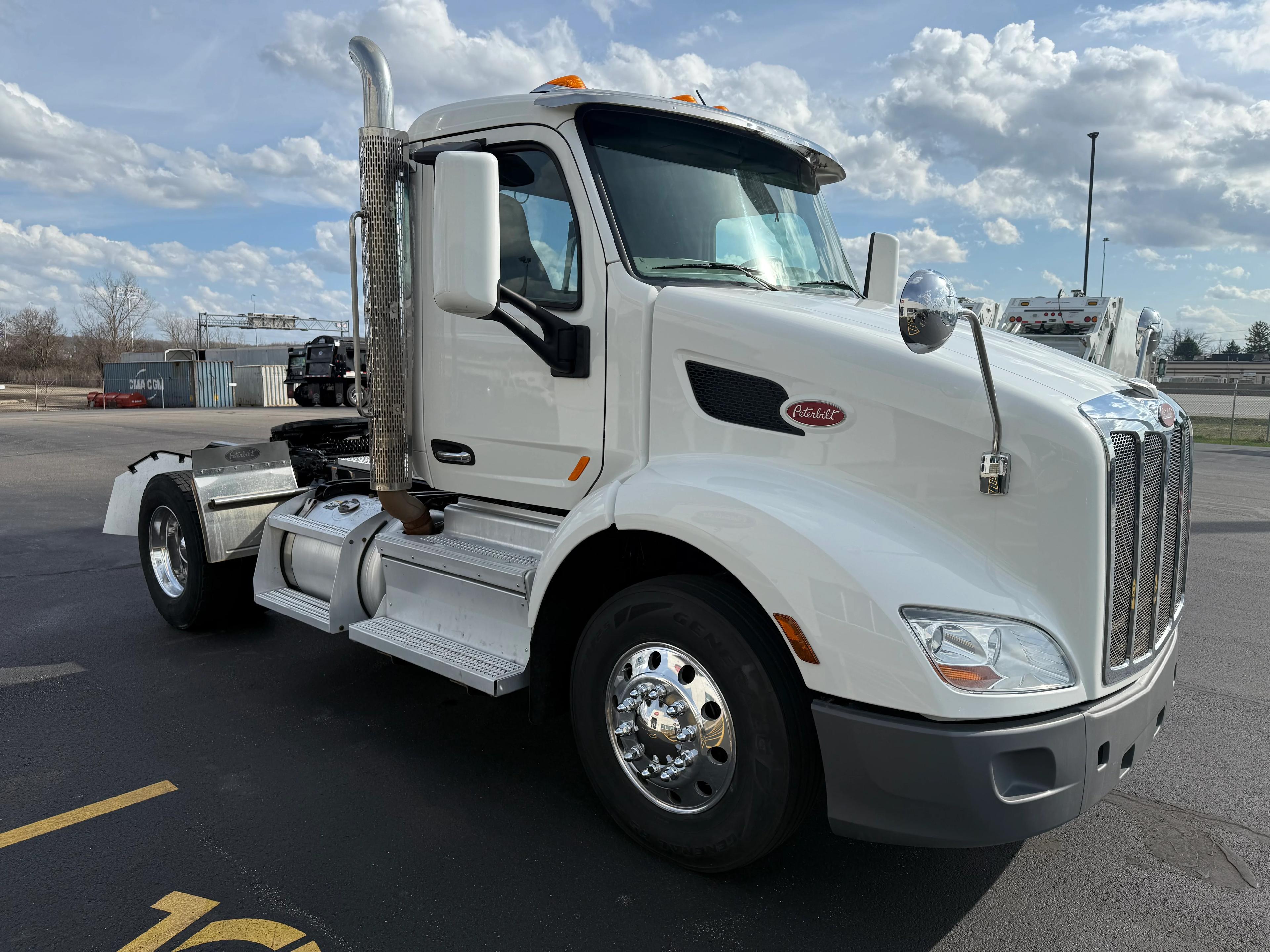 2019 Peterbilt 579 in Dayton, OH — photo 7