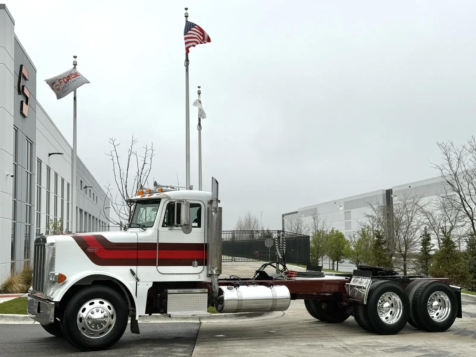 2003 Peterbilt 379
