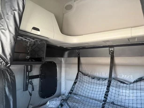 2022 Freightliner Cascadia in Salt Lake City, UT — photo 15