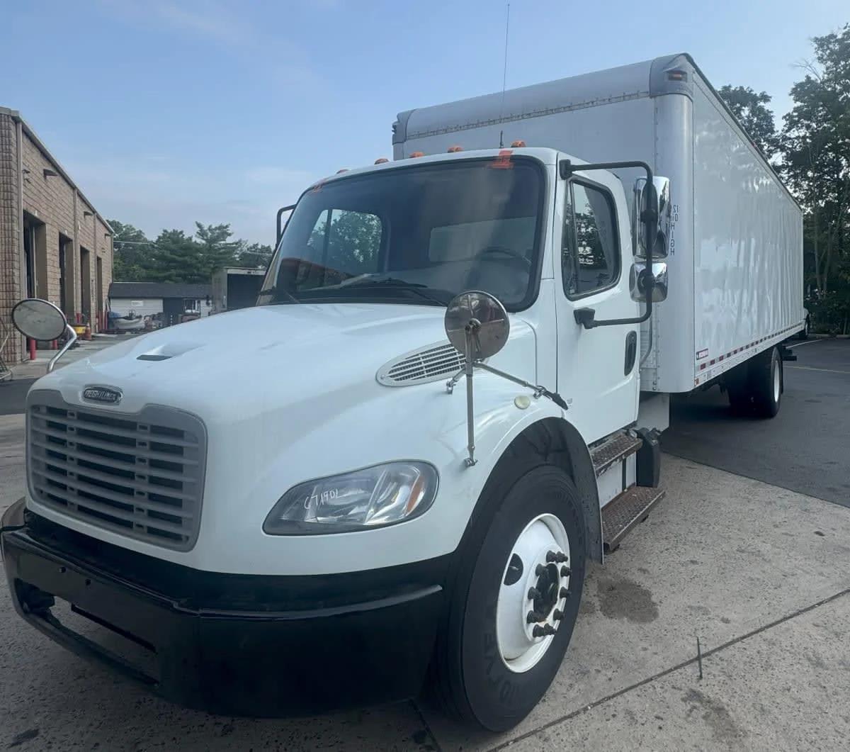 2017 Freightliner M2 106