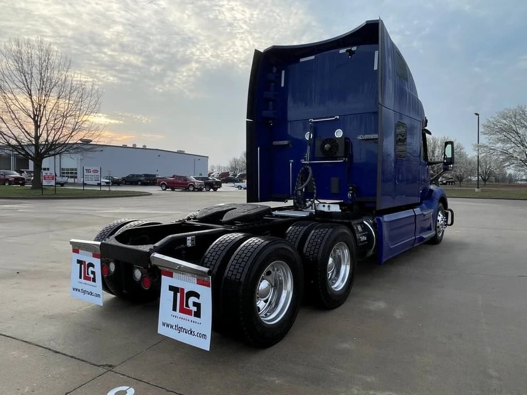 2023 Peterbilt 579 in Springfield, MO — photo 5