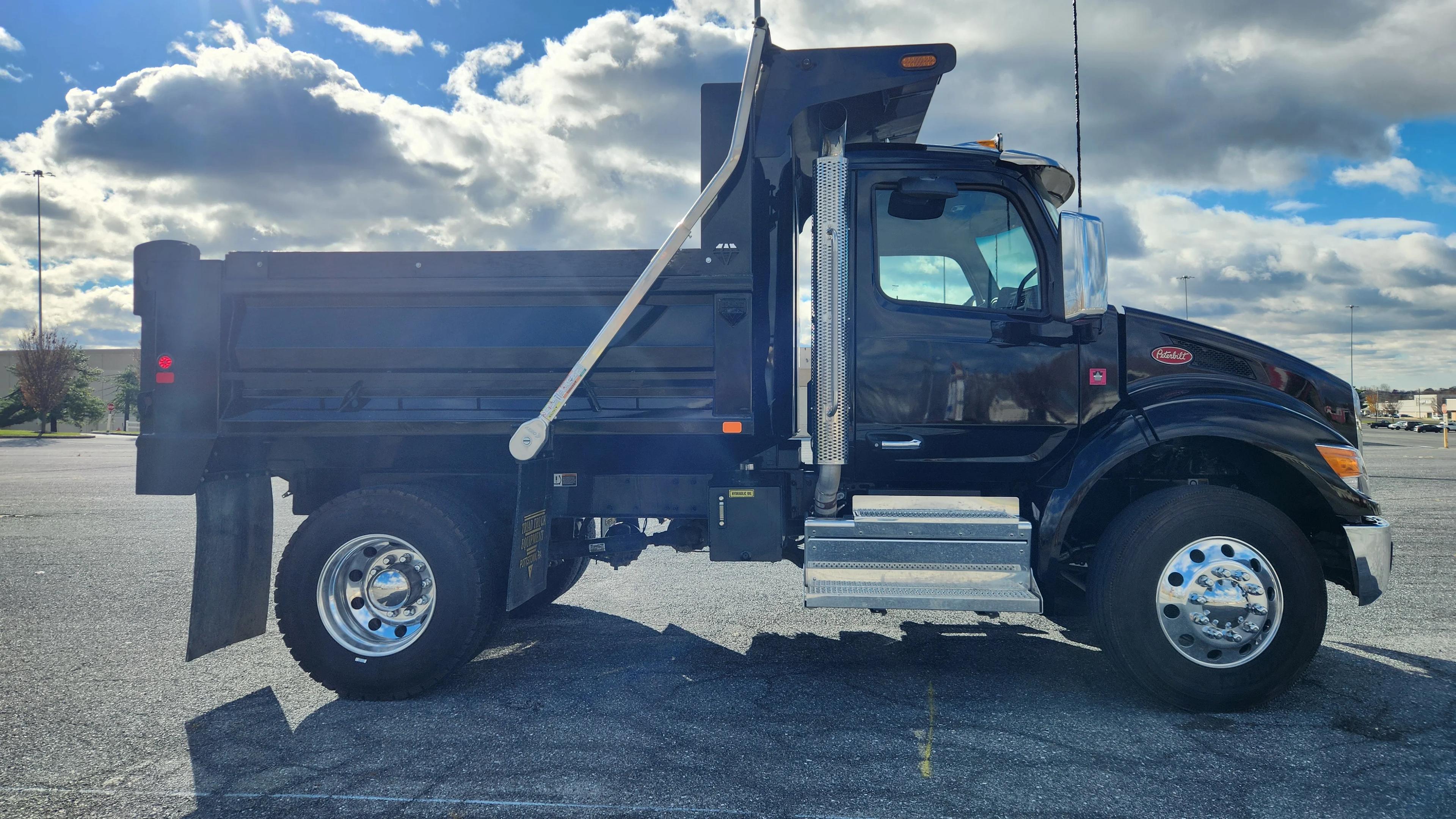 2025 Peterbilt 537 in LANCASTER, PA — photo 4
