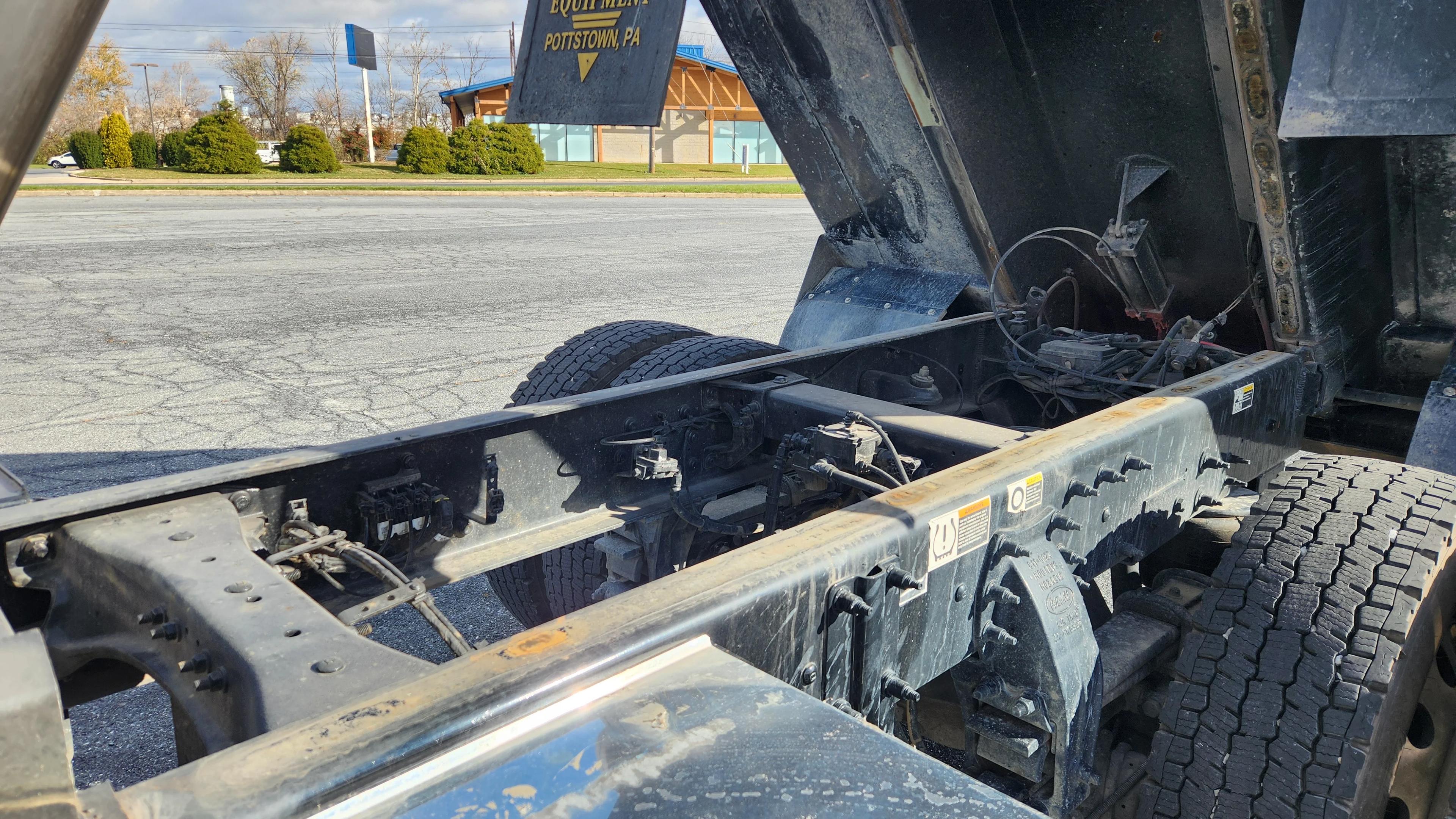 2025 Peterbilt 537 in LANCASTER, PA — photo 19