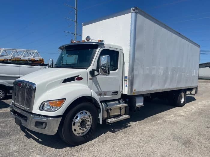 2025 Peterbilt 536 in Dallas, TX — photo 2