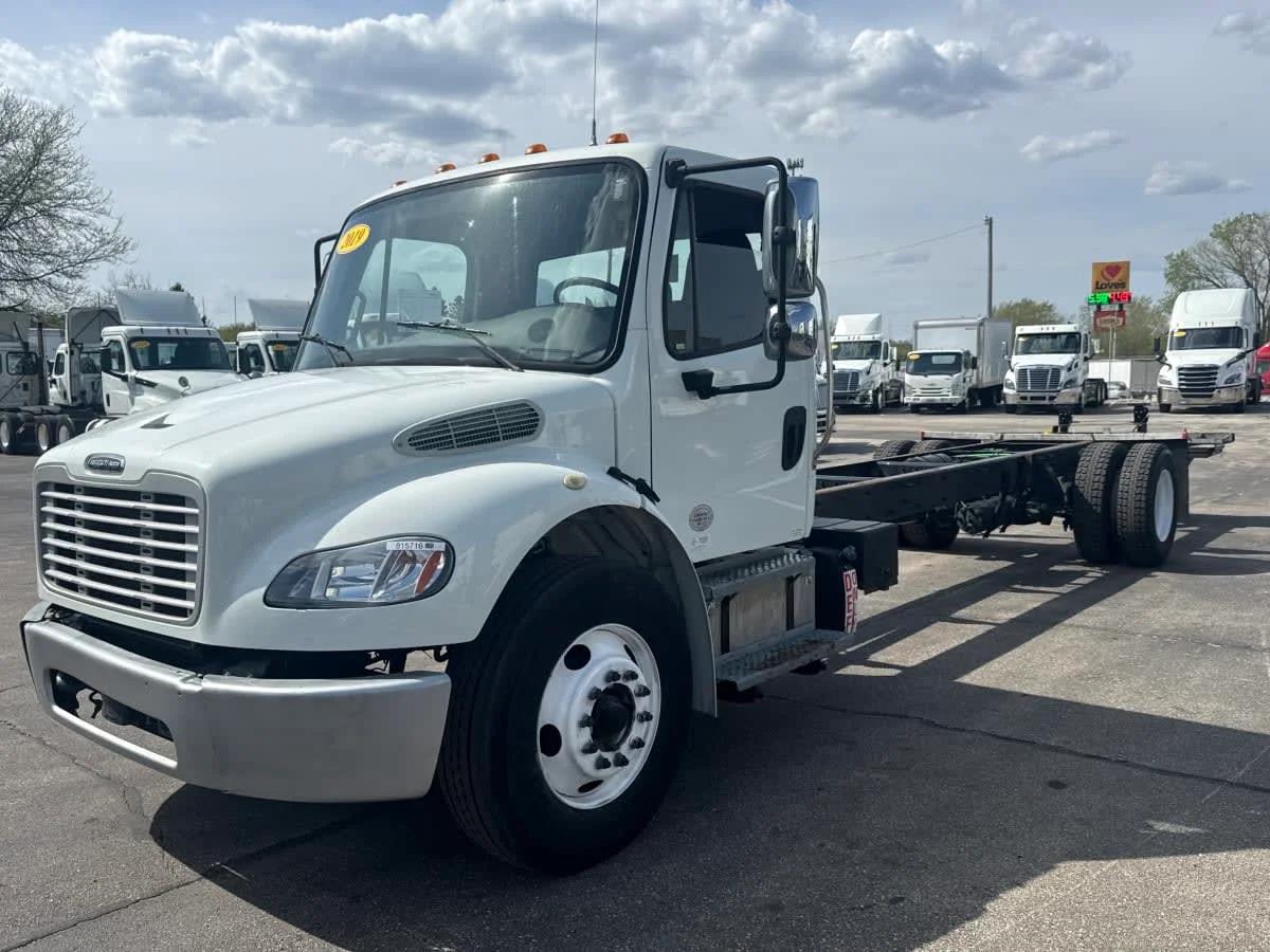 2019 Freightliner M2 106 in Oak Creek, WI