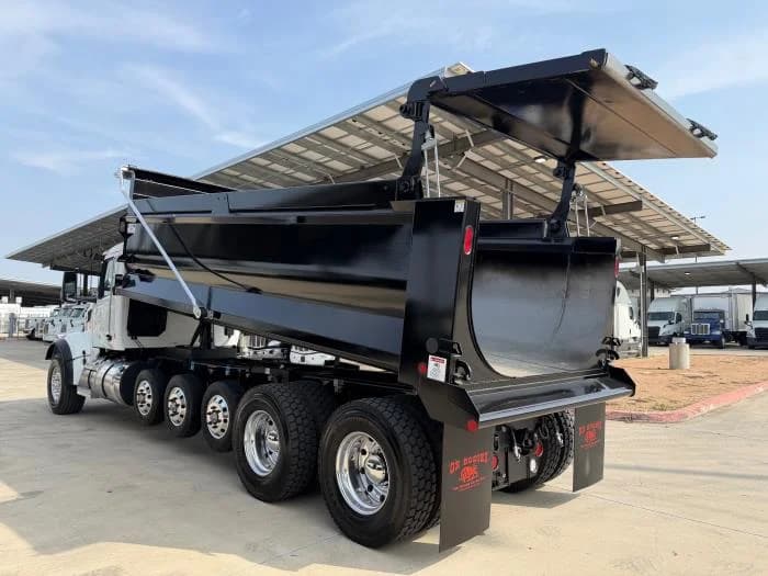2026 Peterbilt 567 in San Antonio, TX — photo 17