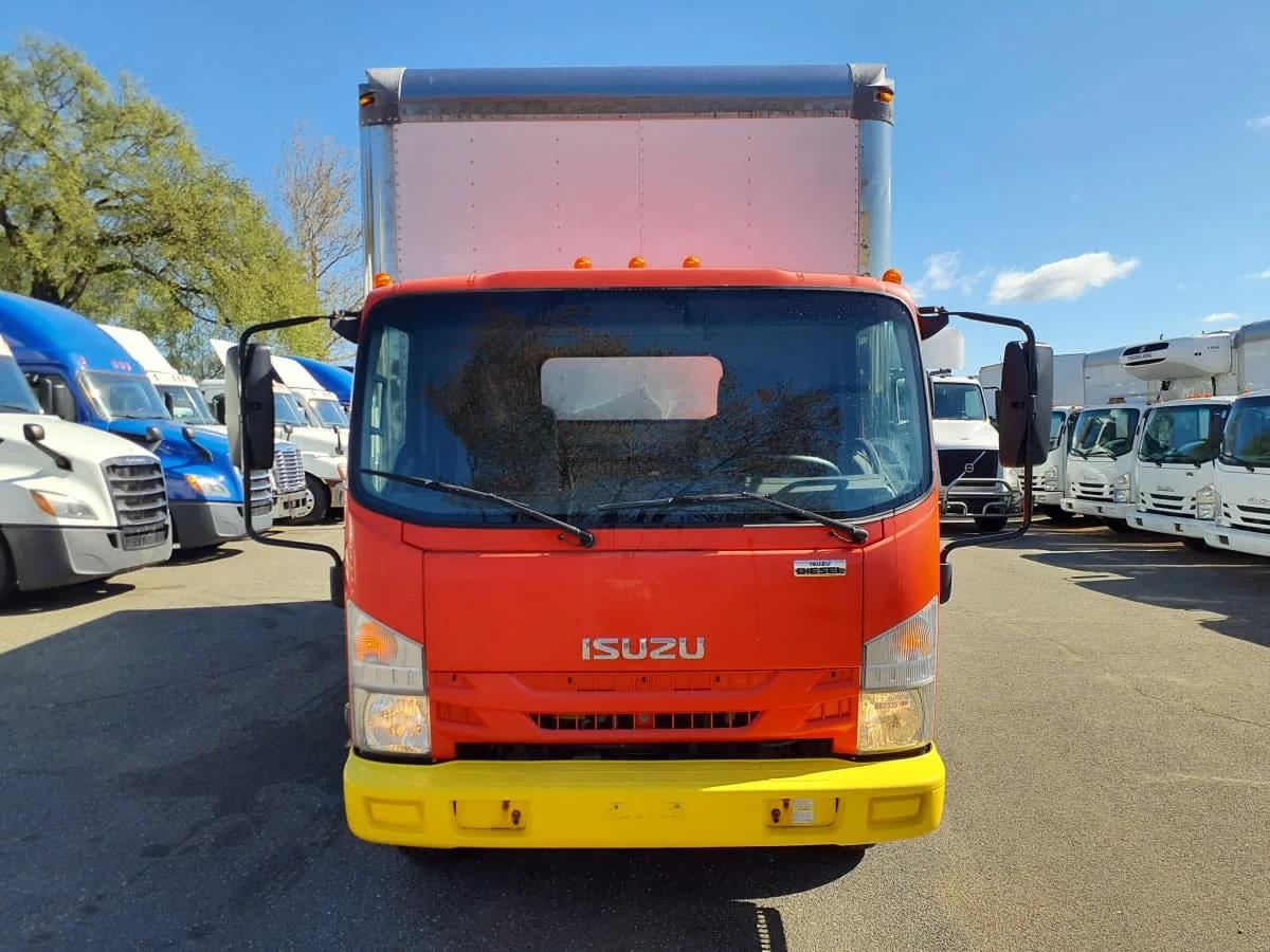 2017 Isuzu NRR in Springfield, MA — photo 2