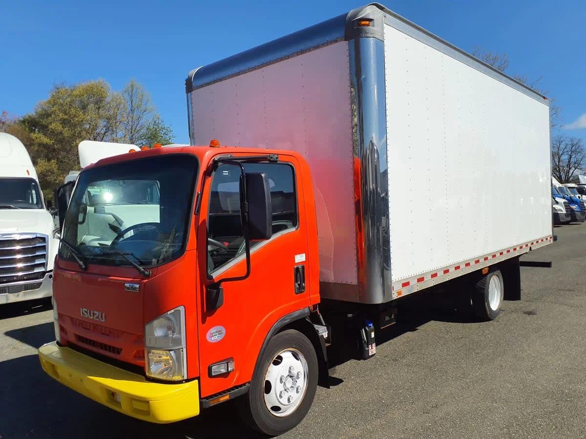 2017 Isuzu NRR