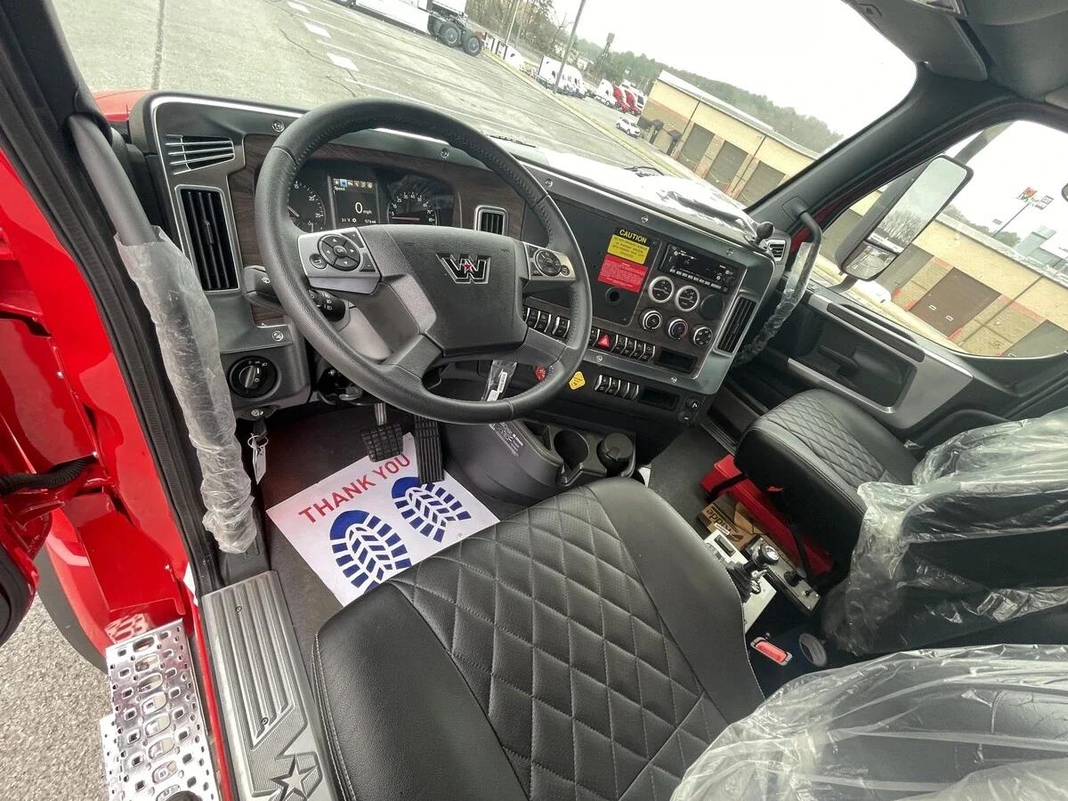 2026 Western Star 47X — photo 19