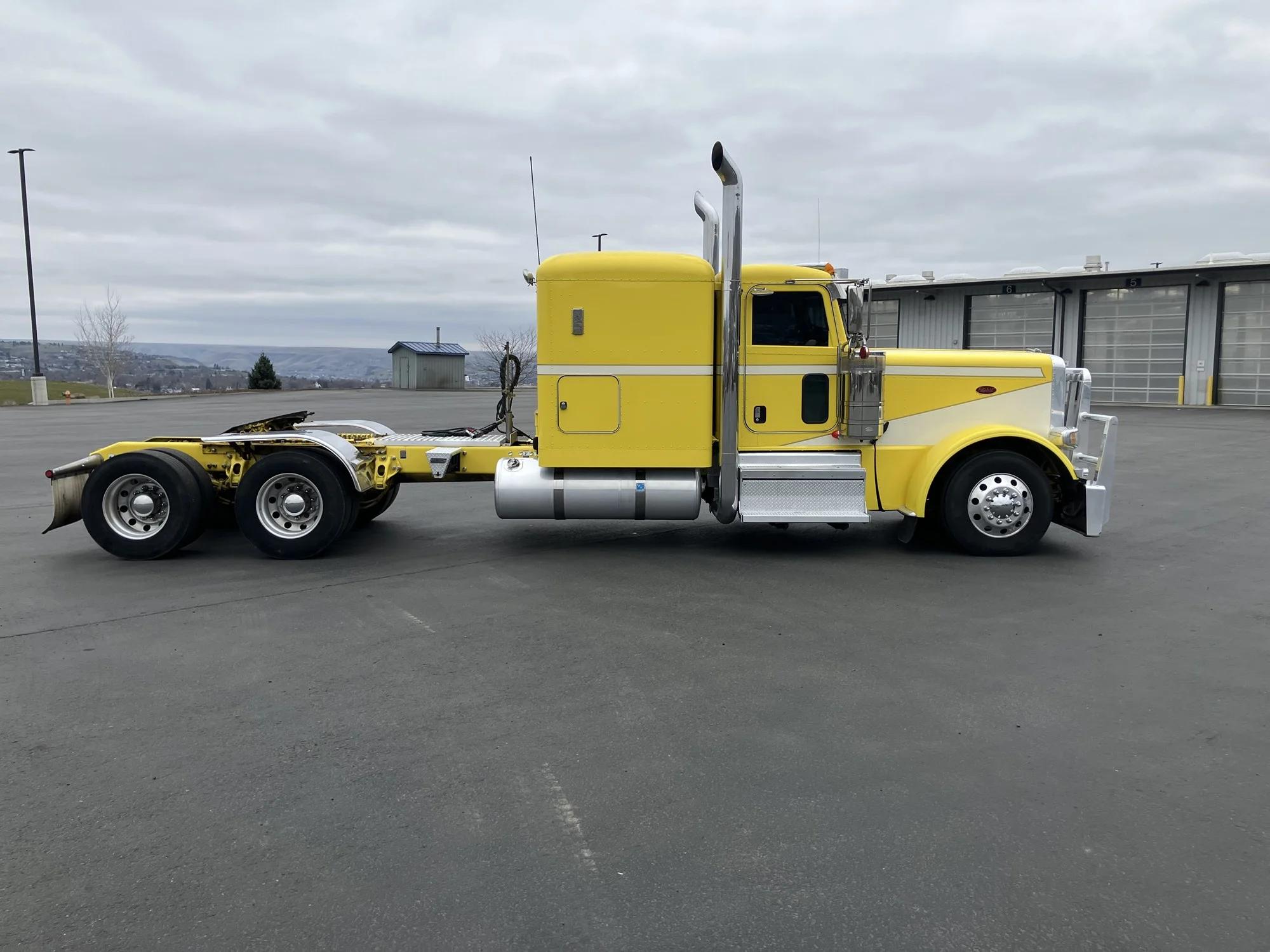 2022 Peterbilt 389 in Lewiston, ID, ID — photo 3
