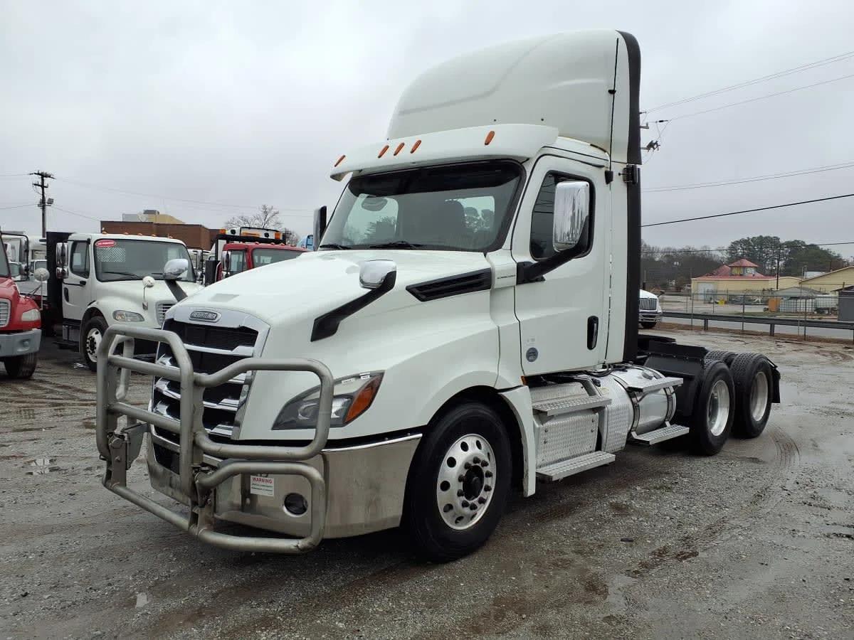2020 Freightliner Cascadia