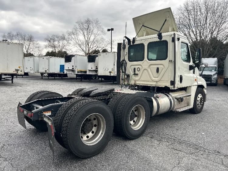 2019 Freightliner Cascadia in Atlanta (Conyers), GA — photo 7