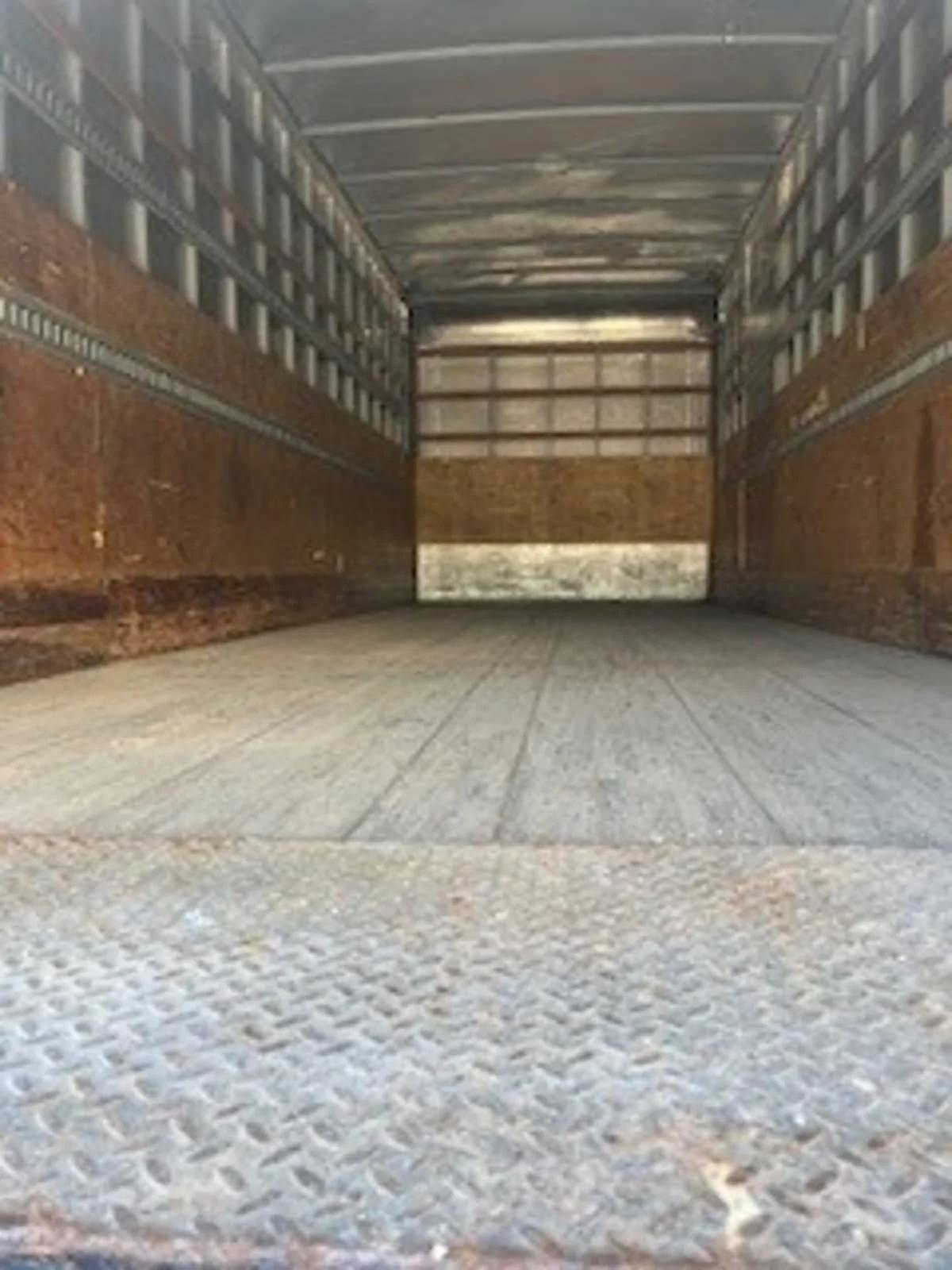 2016 Hino 268 in Newark, NJ — photo 8