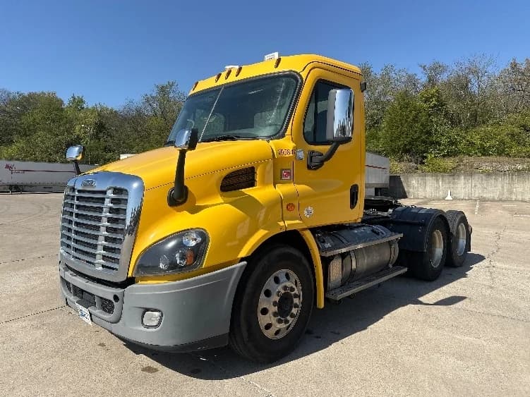 2019 Freightliner Cascadia in Nashville (Mount Juliet), TN — photo 3