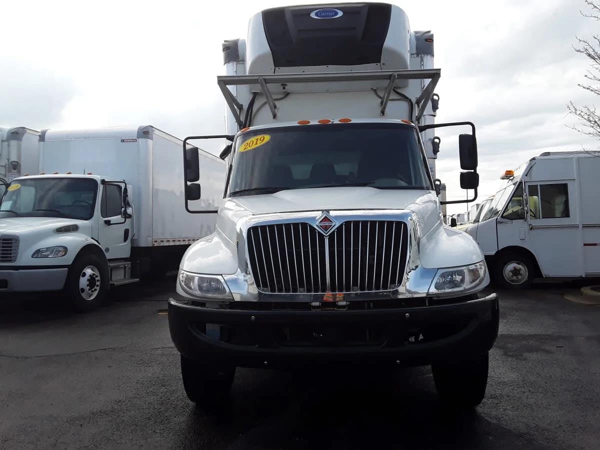 2019 International 4300 in Bolingbrook, IL — photo 2