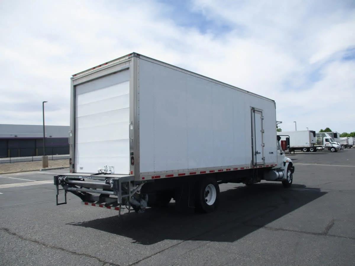2019 International 4300 in Commerce City, CO — photo 4
