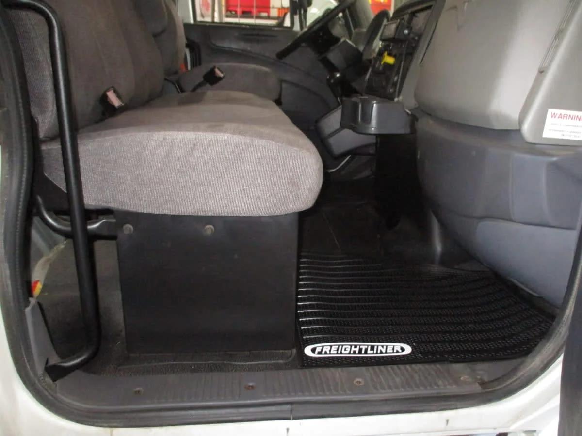 2019 International 4300 in Commerce City, CO — photo 18