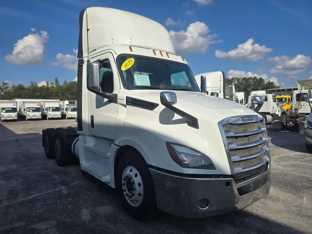2019 Freightliner Cascadia