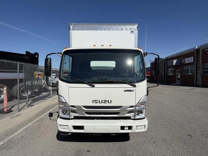 2025 Isuzu NRR in Orlando, FL — photo 12