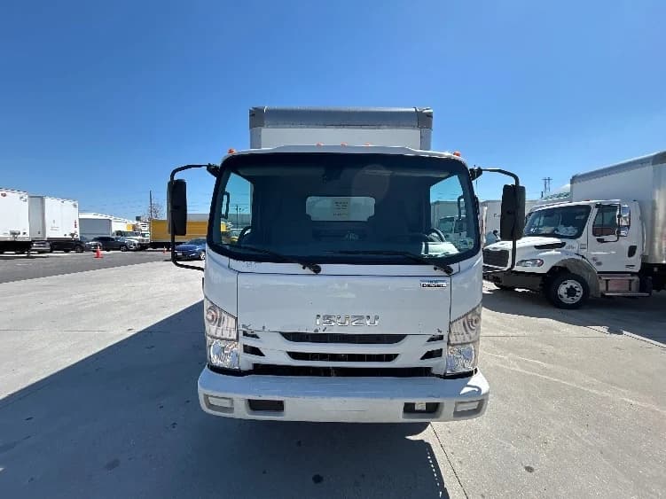 2021 Isuzu NRR in Hammond, LA — photo 2