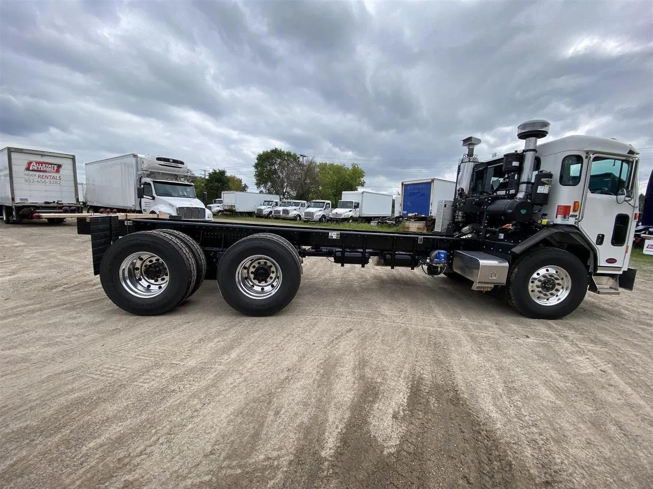 2025 Peterbilt 520 in Eau Claire, WI — photo 3