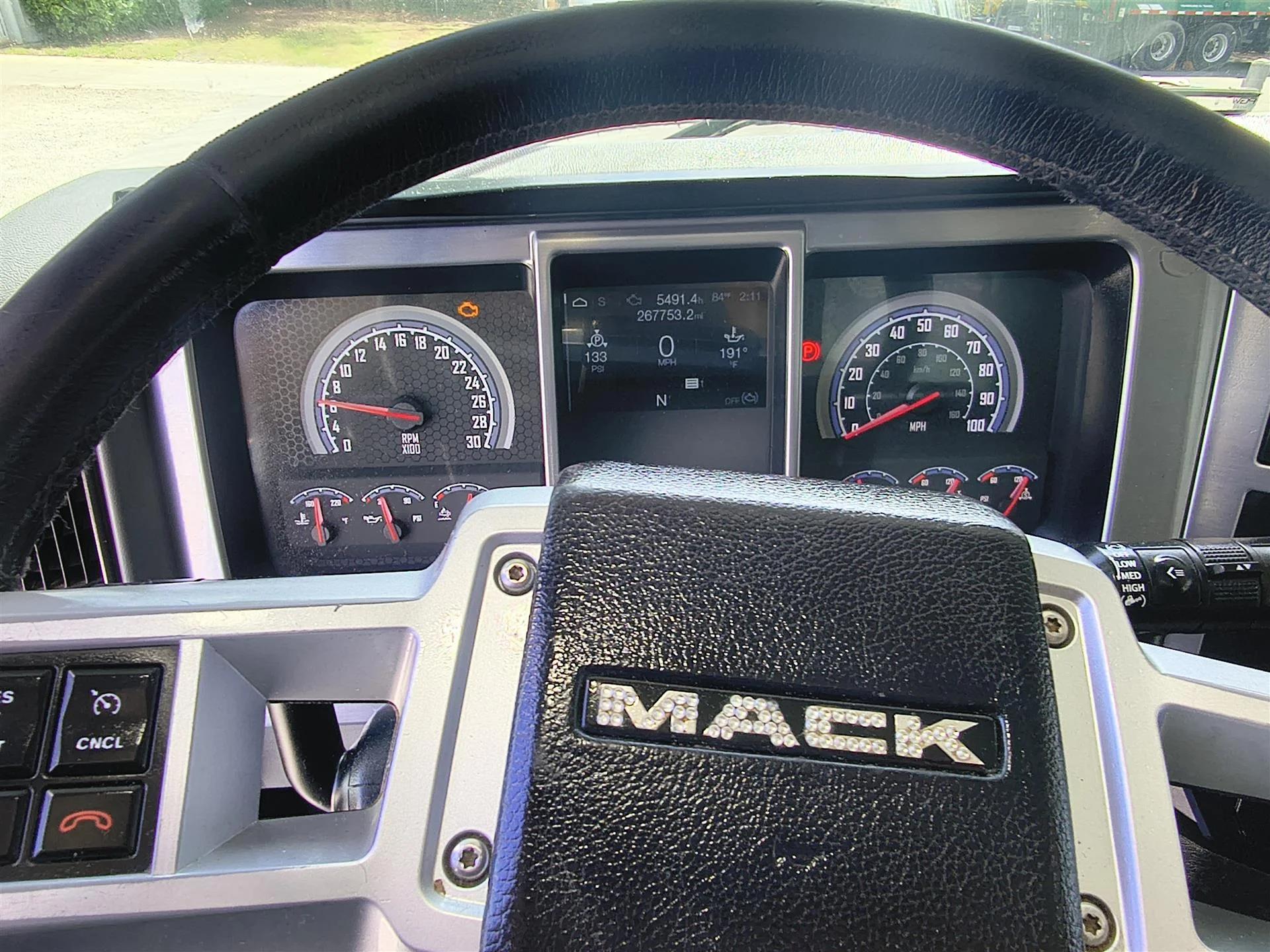 2020 Mack Granite in Lake City, FL — photo 12