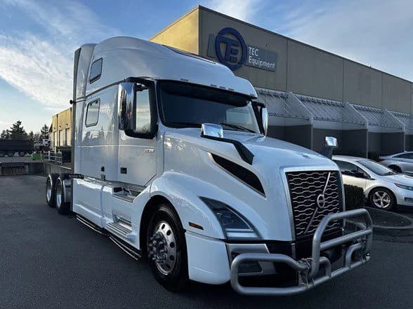 2023 Volvo VNL 860 in Seattle, WA