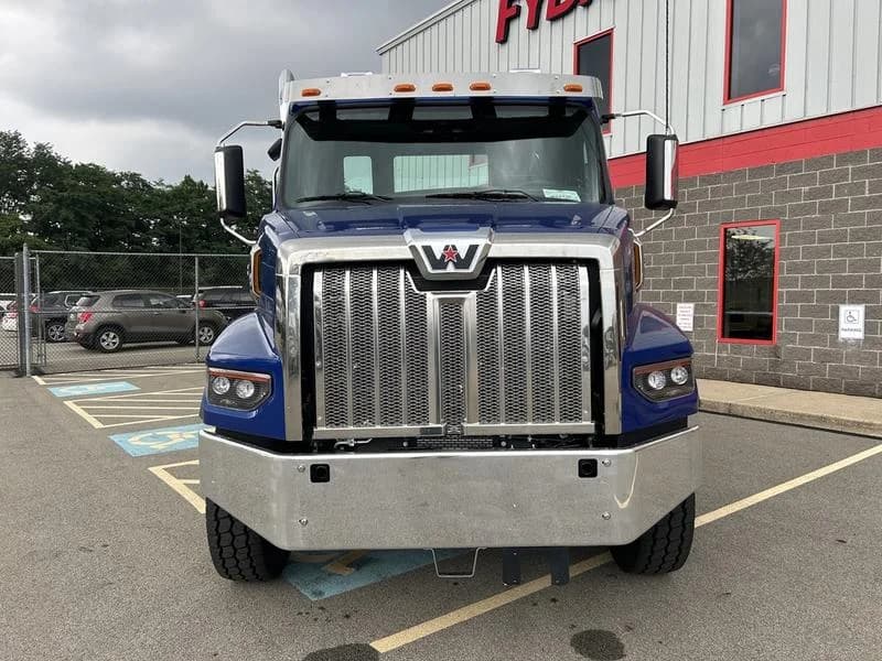 2026 Western Star 47X in Pittsburgh, PA — photo 10