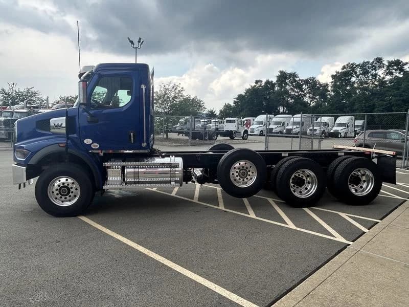 2026 Western Star 47X in Pittsburgh, PA — photo 7