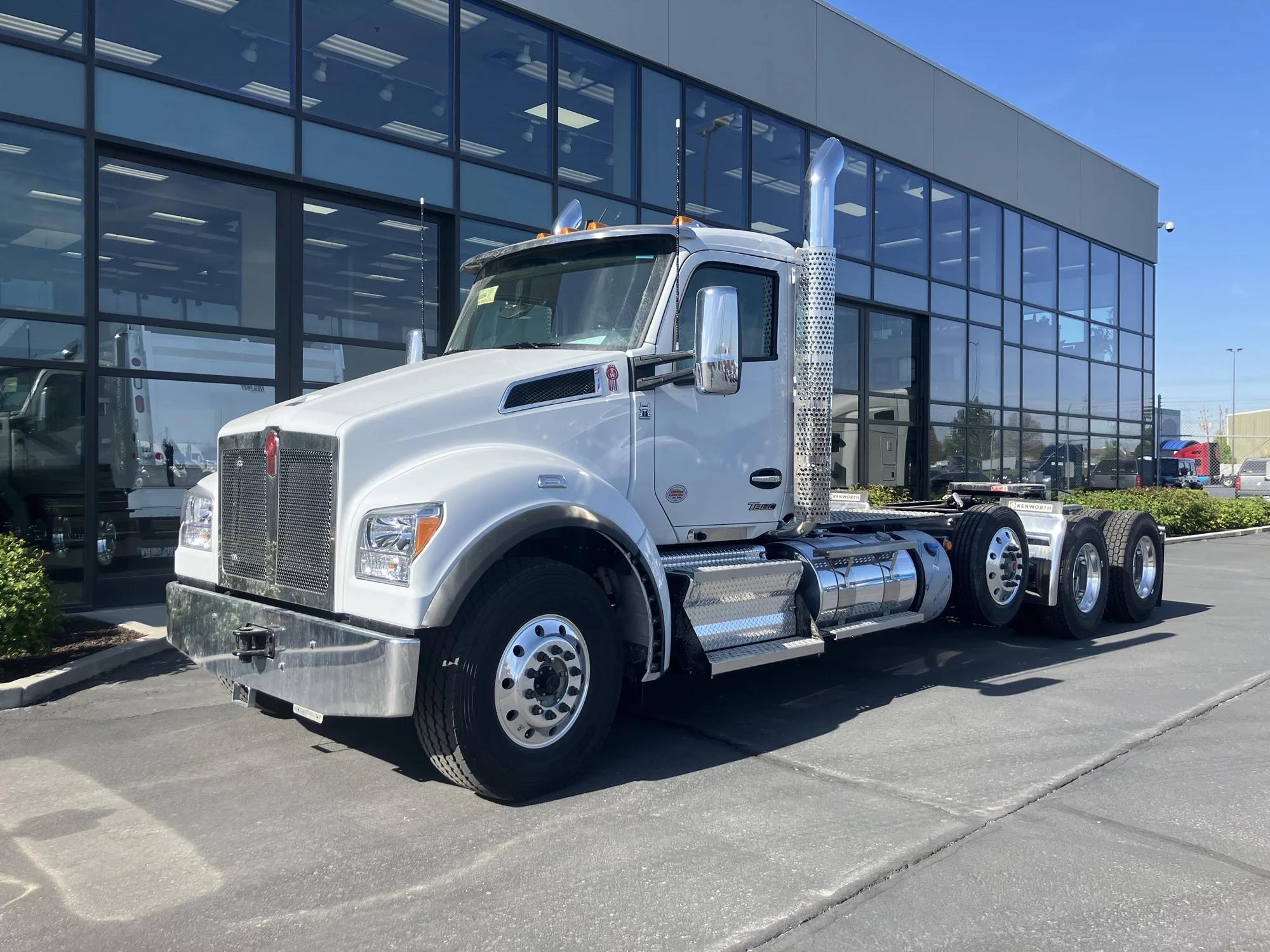 2026 Kenworth T880