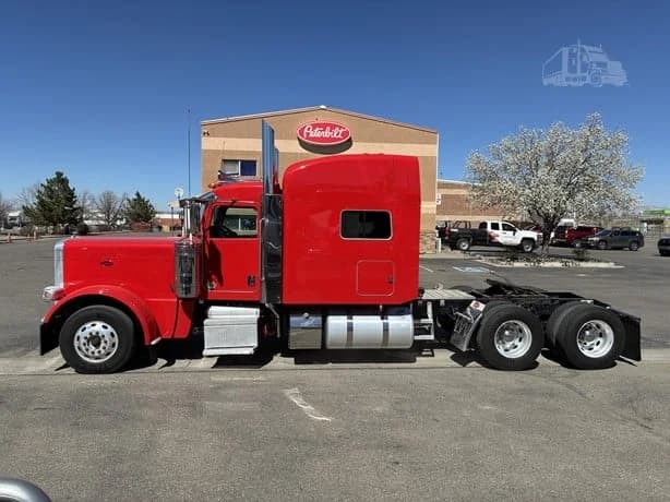2023 Peterbilt 389 in Grand Junction, CO — photo 2