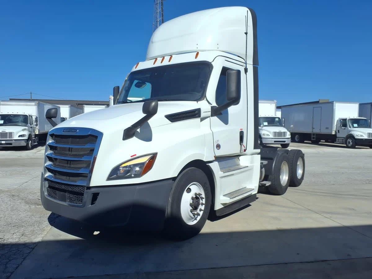 2022 Freightliner Cascadia