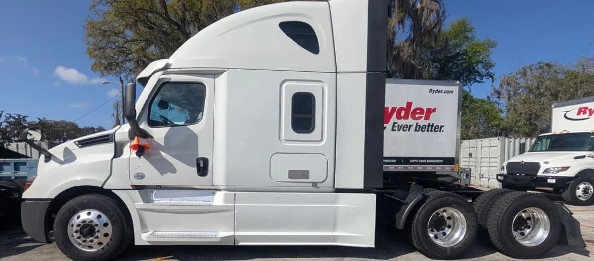 2022 Freightliner Cascadia
