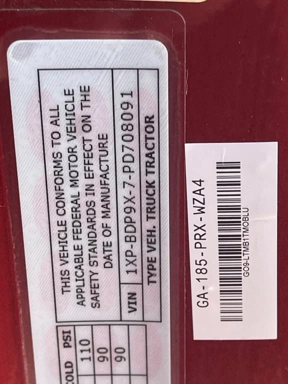 2023 Peterbilt 579 in Louisville, KY — photo 16