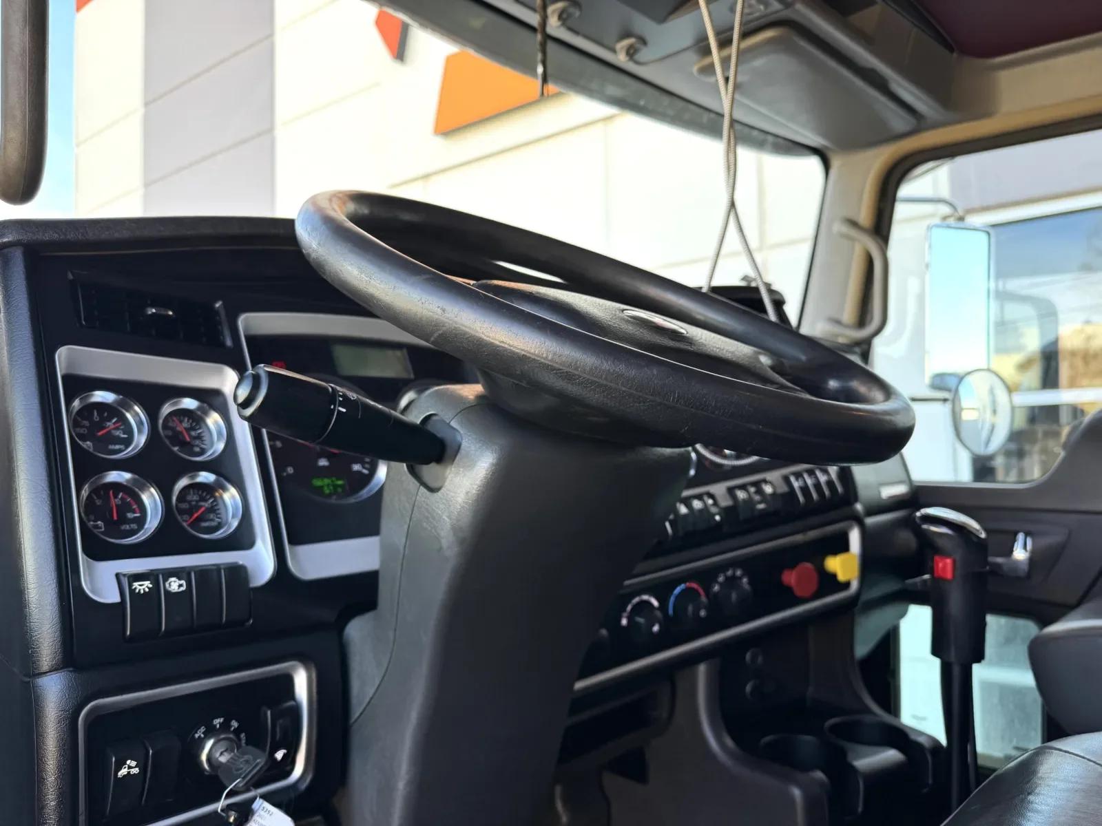 2021 Kenworth W900 in Greer, SC — photo 14