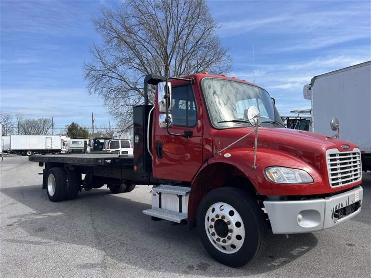 2020 Freightliner M2 106 in Beltsville, MD — photo 3