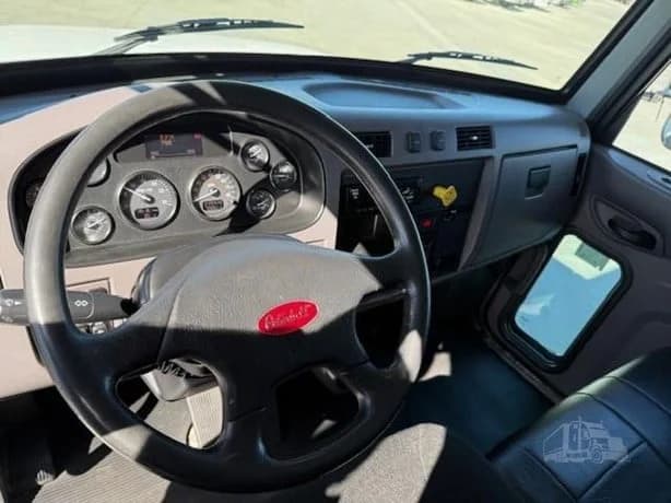 2020 Peterbilt in St. George, UT — photo 16