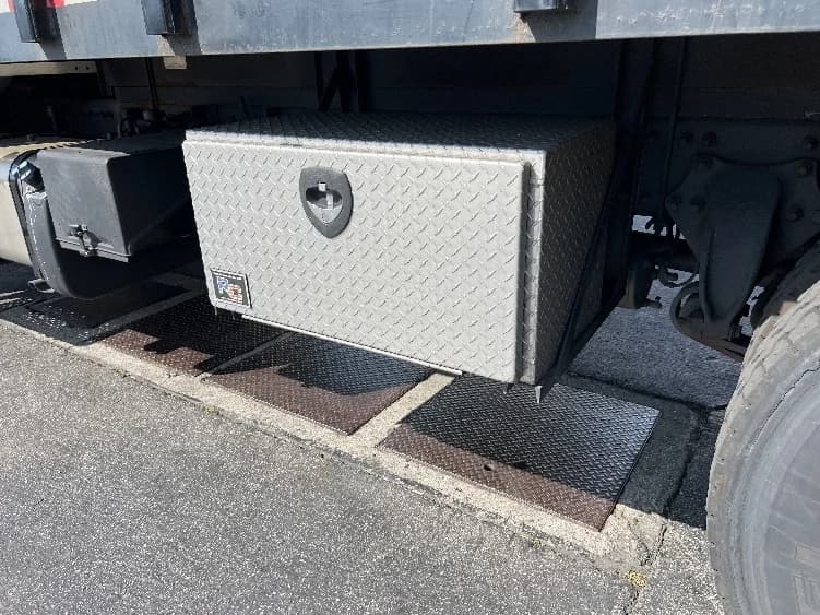 2019 Freightliner M2 106 in Torrance, CA — photo 5